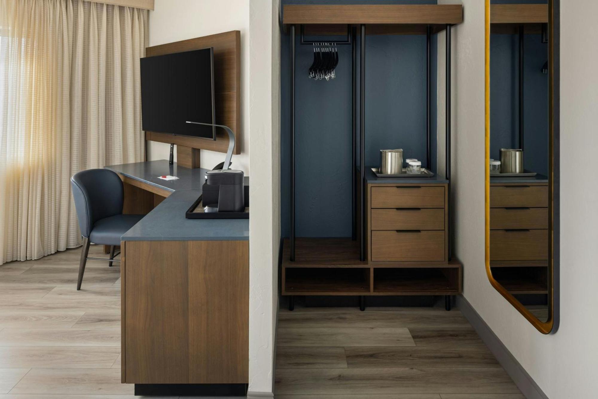Oshkosh Marriott Waterfront Hotel & Convention Center Экстерьер фото