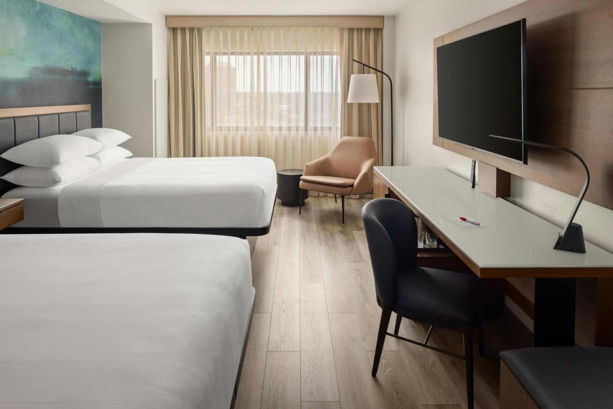 Oshkosh Marriott Waterfront Hotel & Convention Center Экстерьер фото
